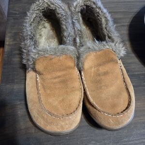 Columbia Tan Suede Faux-Fur Lined Moccasins